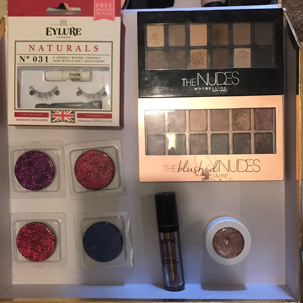 MAKEUP BUNDLE!